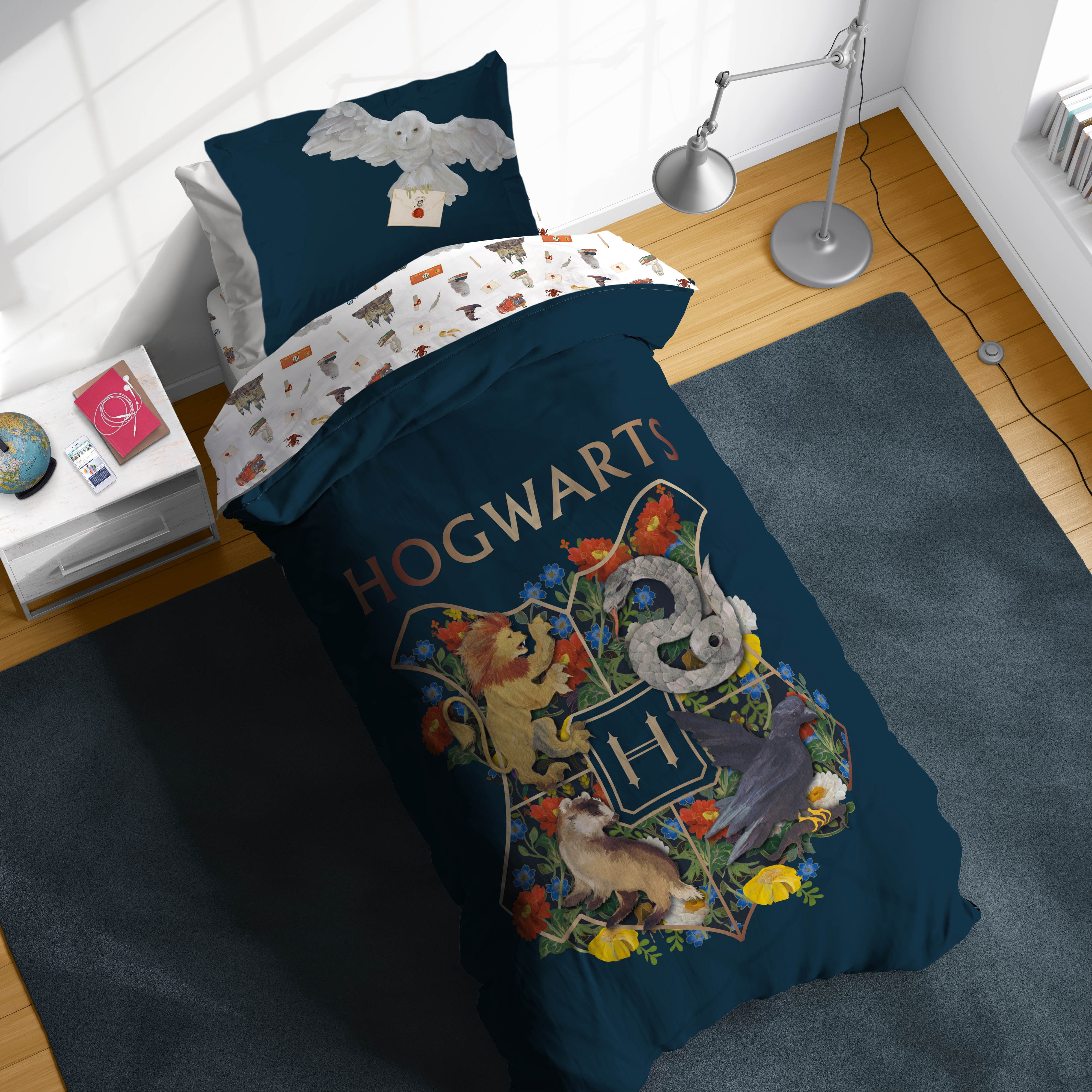 Harry Potter Magical World 5 Piece Twin Size Comforter Set with Sham - Bed Set for Kids and Teens