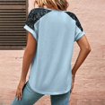 thumbnail image 3 of Camiseta casual de manga corta con empalme de encaje y botones en la parte superior con cuello en V para mujer para uso en verano Azul S, 3 of 5