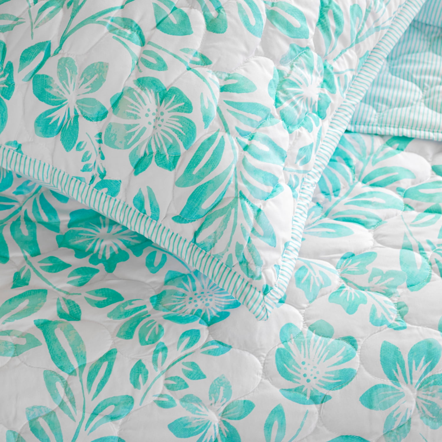 Martha Stewart Everyday 3 Piece Quilt Set - King, Frond Floral