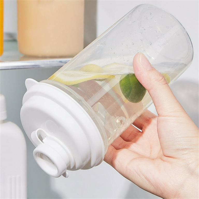 US$ 18.99 - Plastic Water Pitcher with Lid 71 oz, Great for Juice