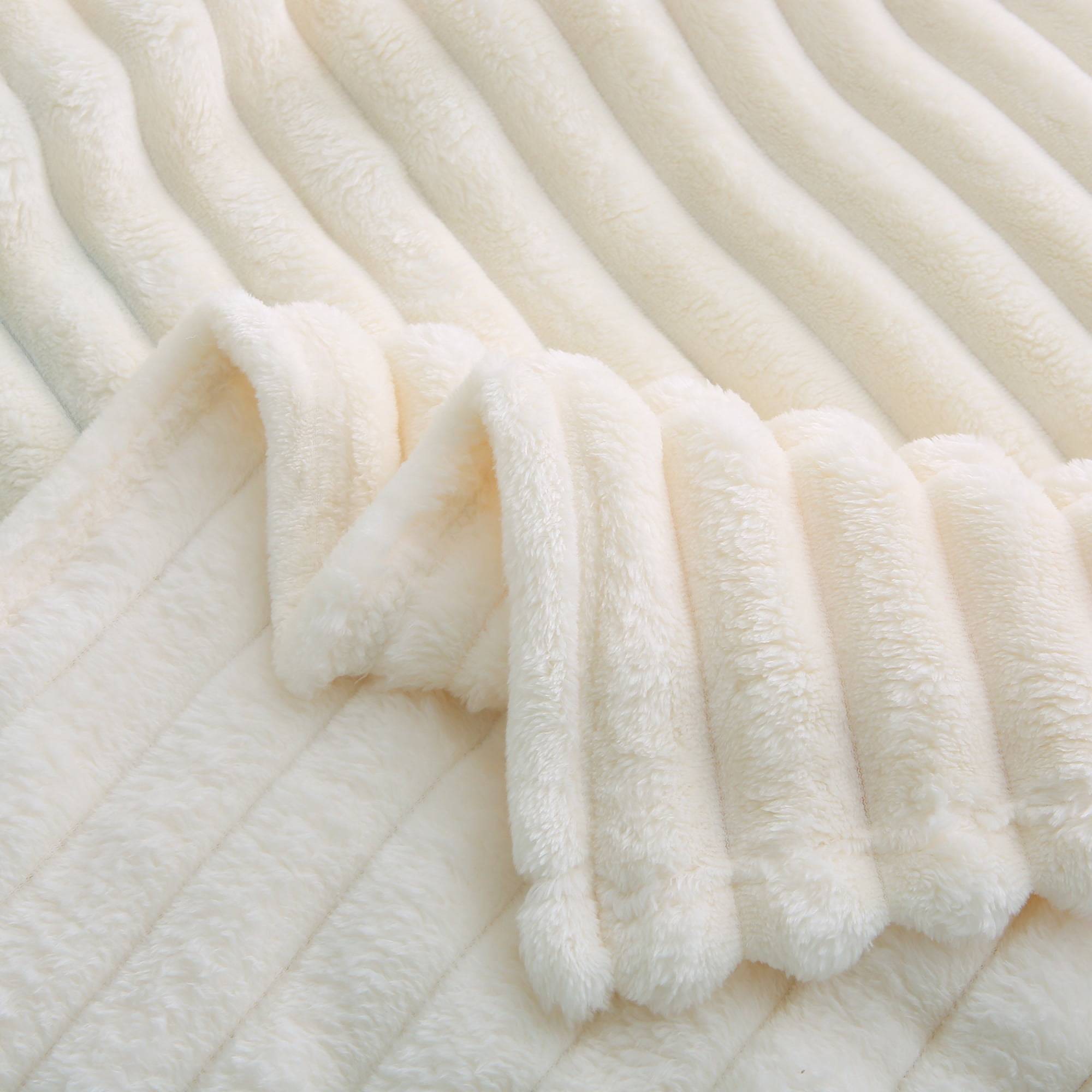 Queen Size Fleece Blanket for Couch Bed - Super Soft Cozy Bed Blanket for Women,3D Striped Lightweight Blanket, All Seasons Flannel Blanket for Bed, 70x80 Inches, White