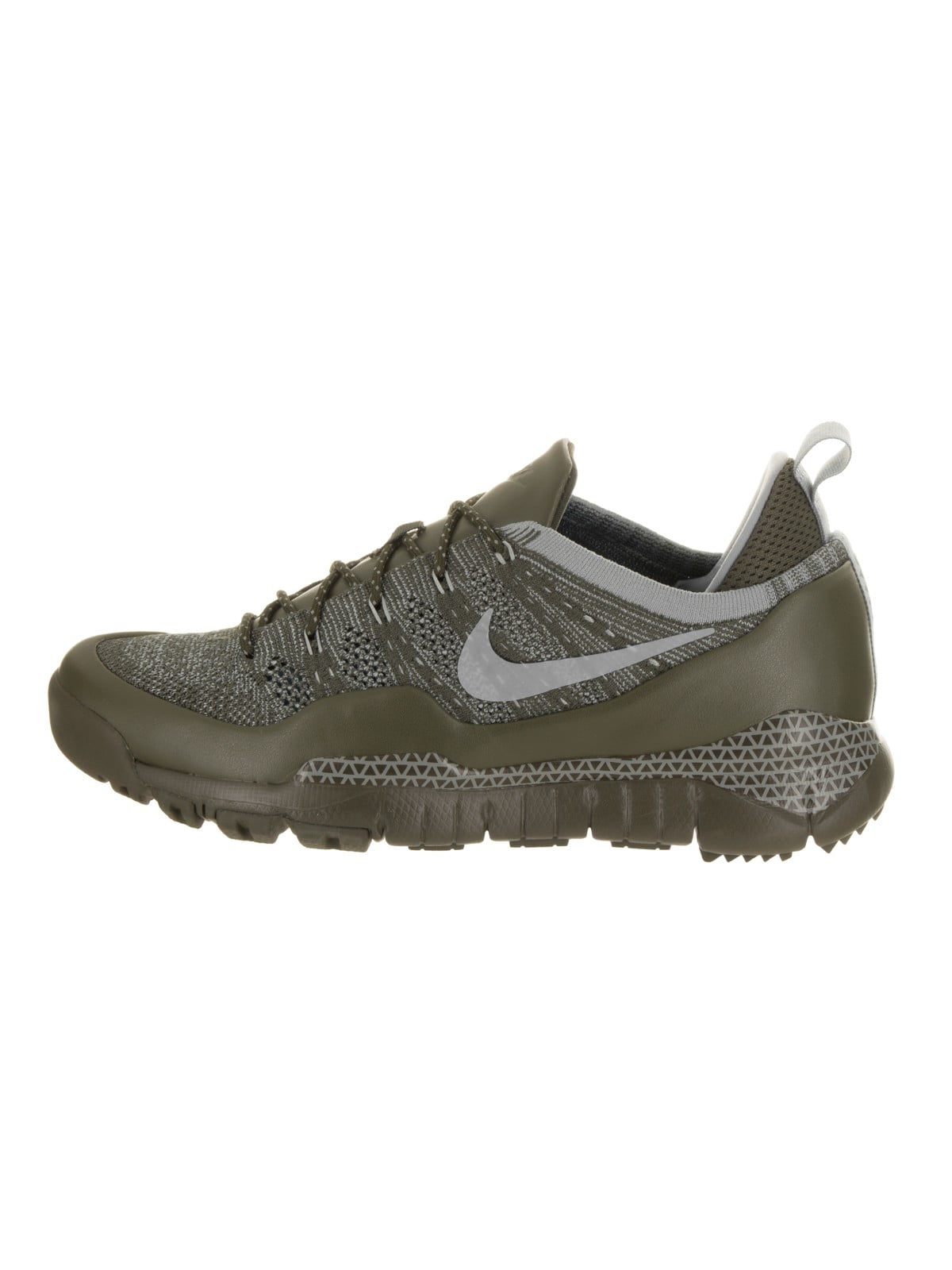Nike Men's Lupinek Flyknit Low Casual Shoe Nike Men's Lupinek Flyknit Low Casual Shoe