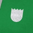 thumbnail image 4 of Men's Antigua Kelly Green Sacramento Kings St. Patrick's Day Victory Raglan Pullover Hoodie, 4 of 4