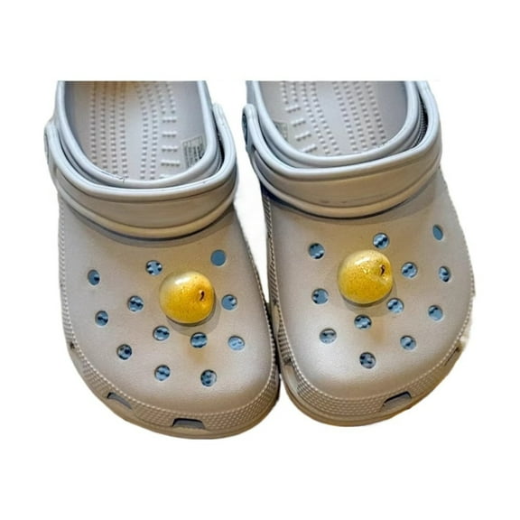 Pear-shaped Fruit Shoe Charms/accessories, Suitable for Clogs and Sandals, Can Be Used for DIY Shoe Decoration, Shoe Buckles, and Shoe Embellishments