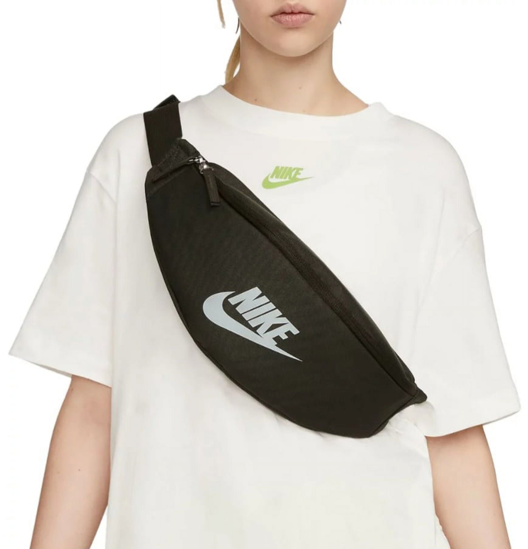 Nike heritage hip pack green hot sale