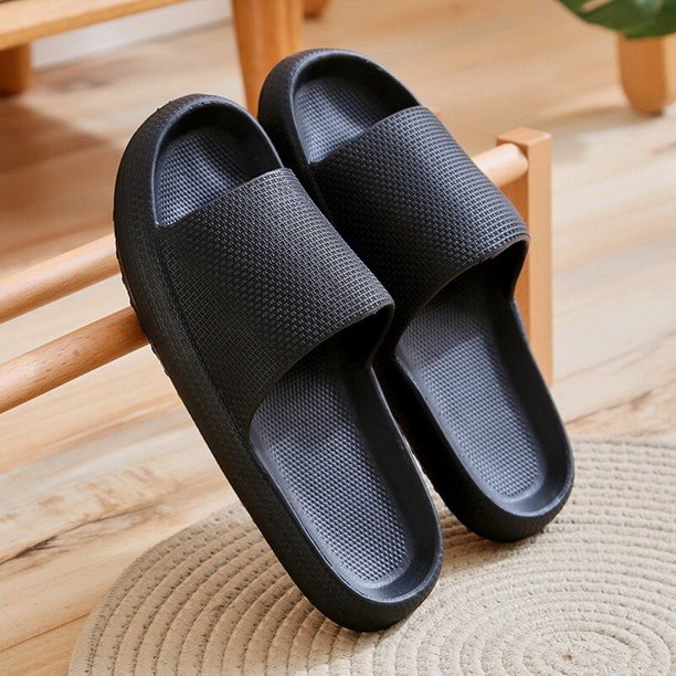 Zapatillas de mujer con plataforma suave y gruesa, sandalias deslizantes de Eva para la playa de verano, zapatos de baño para interiores para hombres, antideslizantes, triangulación de envíos Tan Jianjun unisex