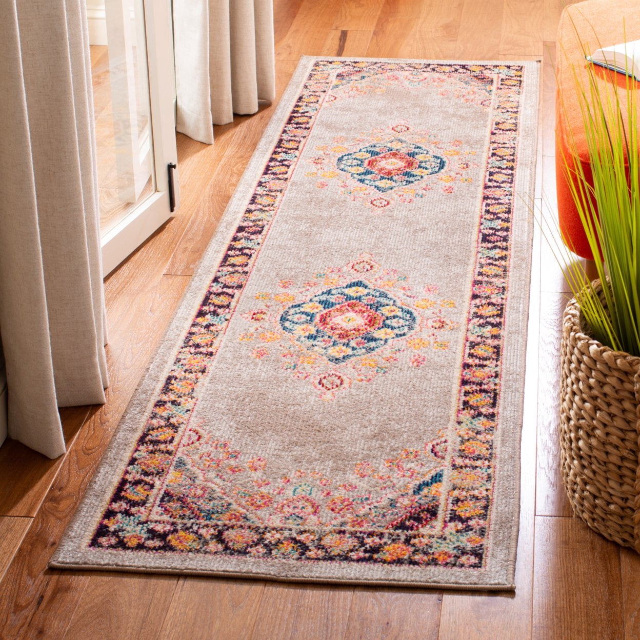 SAFAVIEH Madison Sonam Oriental Runner Rug, Grey/Fuchsia, 2'3" x 8'