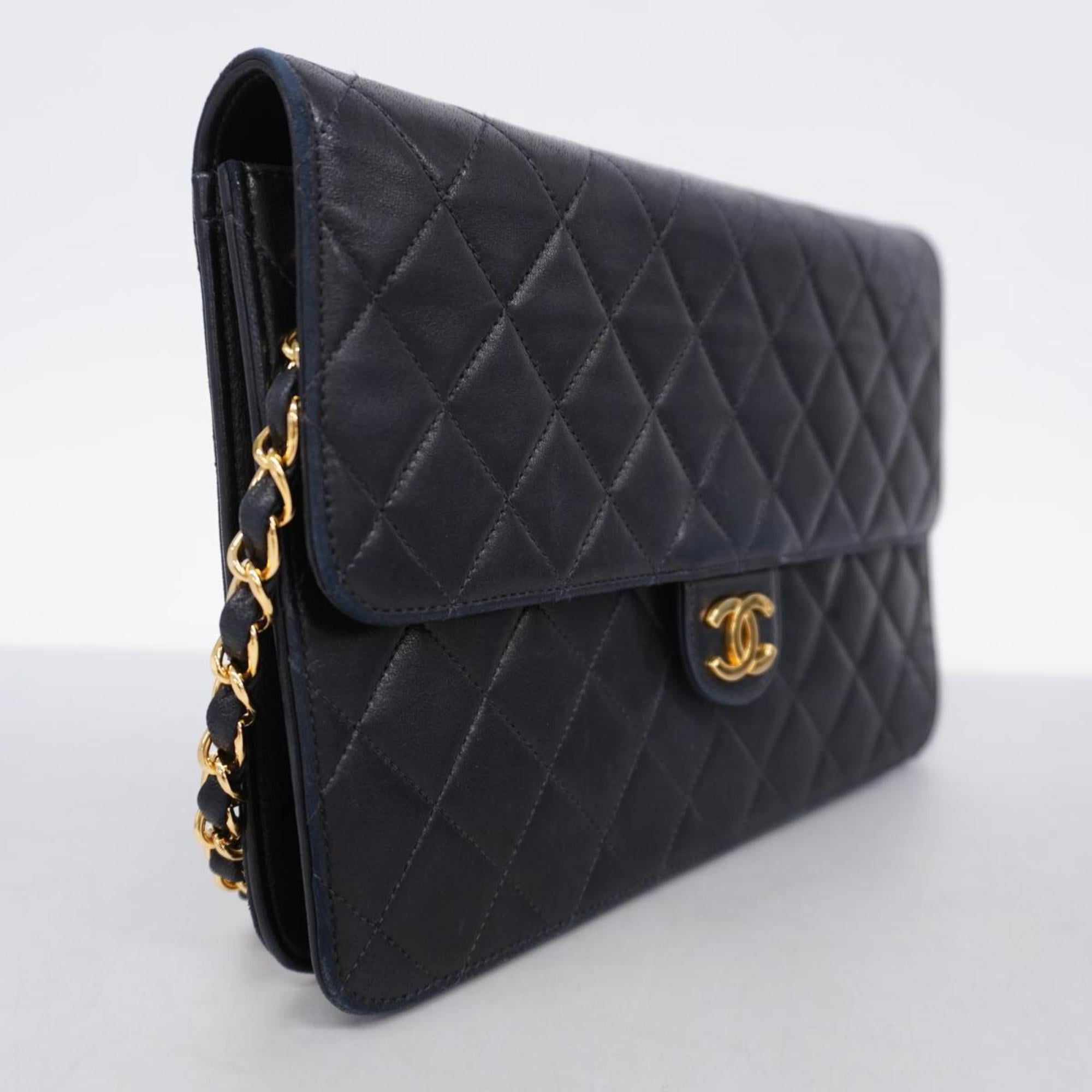 Pre-Owned Chanel Bags for Women — FARFETCH