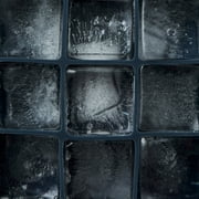 Thyme & Table 2-Piece Silicone Ice Cube Tray Set