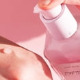 thumbnail image 2 of Hidratante Facial Glow Recipe Sandía Antienvejecimiento Ligero Sin Aceite, 2 of 9