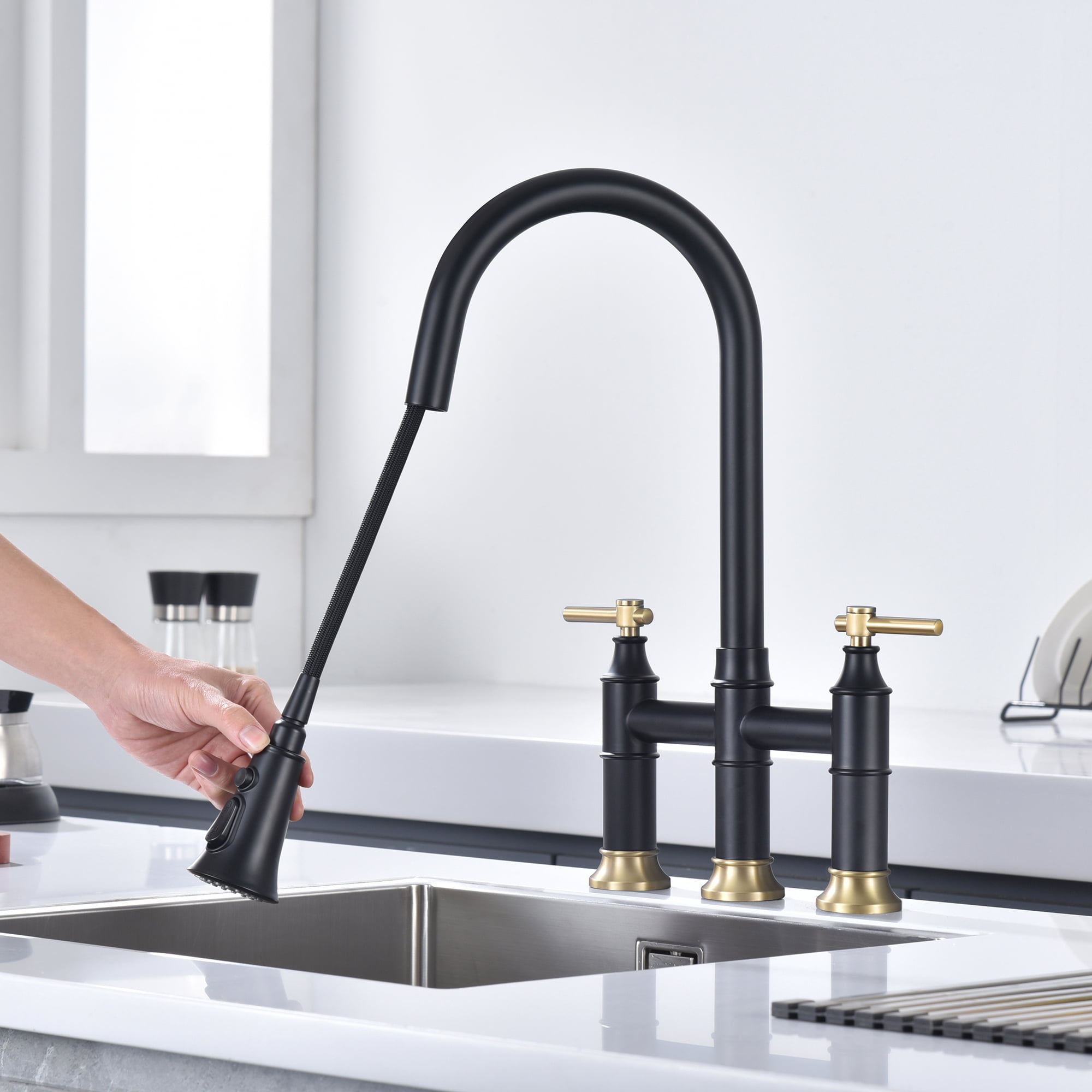 SUMERAIN Bridge Kitchen Faucet with Pull Down Sprayer 2 Handle 3 Hole Kitchen Sink Faucet 8 Inch Centerset Black&Gold