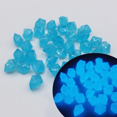 thumbnail image 1 of 300 piedras luminosas de resina para paisajismo de acuario, piedra luminosa artificial impresionante para acuario, guijarros luminosos de carámbano luminoso 14*11mm azul JAMW Sencillez, 1 of 5
