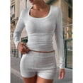 thumbnail image 4 of Conjunto Deportivo de Yoga para Mujer de 2 Piezas: Camiseta de Larga Ajustada y Shorts. Fresno de Flor M, 4 of 7