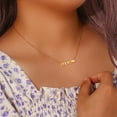 thumbnail image 4 of Xiao Hua Regalos para el Día de la Madre, collares para mamá, regalo de cumpleaños para mamá, collar con letras de acero inoxidable (dorado), 4 of 4