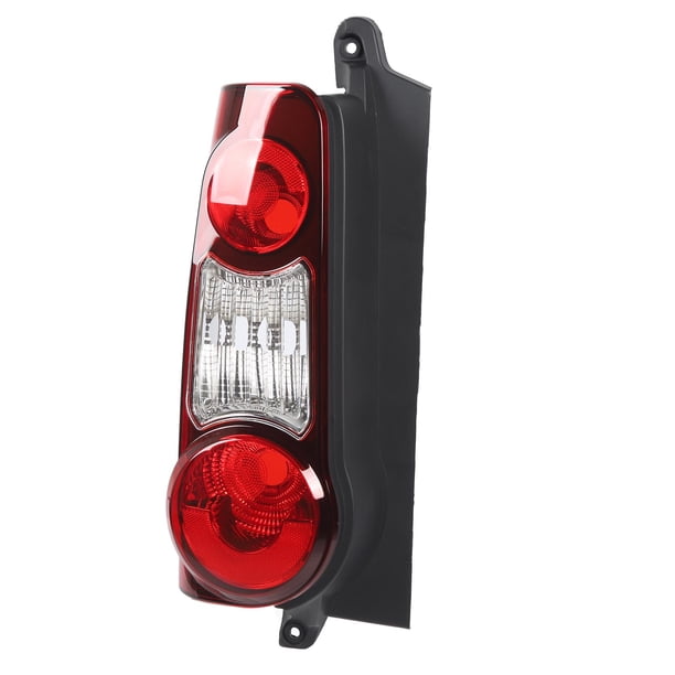 Luz Trasera Izquierda Ford Transit Courier Sin Soporte De Bombilla