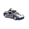 thumbnail image 2 of Vehículo fundido a presión Bburago 2023 Porsche 911 Dakar escala 1/24, 2 of 7