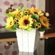 thumbnail image 3 of Girasoles artificiales en maceta, girasol de seda artificial, flores artificiales, ramo de girasol falso con arreglo de margaritas en jarrón para decoración del hogar, decoración de boda (1 manojo) oso de fresa  Juguete, 3 of 3