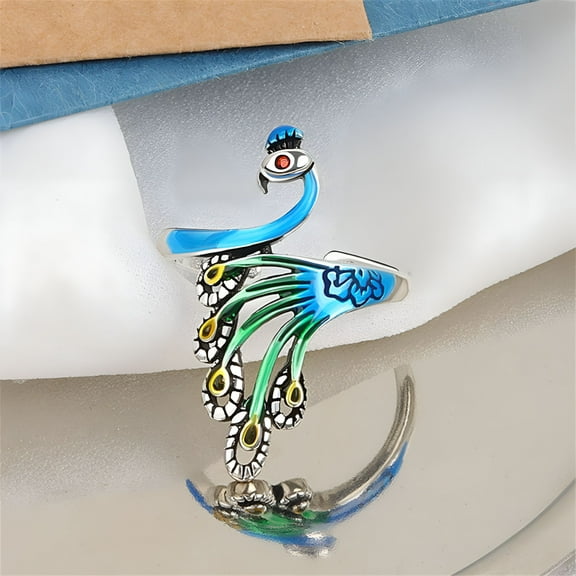 VANIDO Crochet Rings for Crocheting Adjustable Crochet Tension Ring for Finger,Yarn Guide Ring Knitting Crochet Accessories for Women