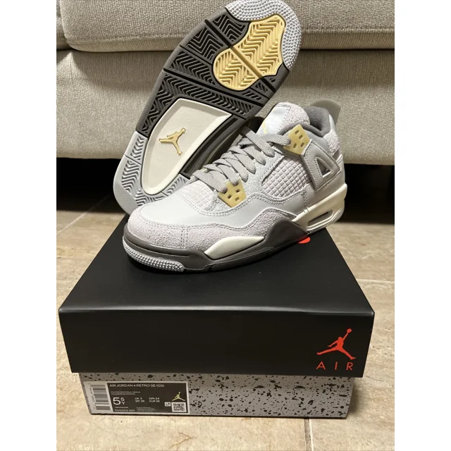 Ni - ke Air Jordan 4 Retro SE Craft GS Size 5.5Y / Womens Size 7 Photon Dust DV2262-021