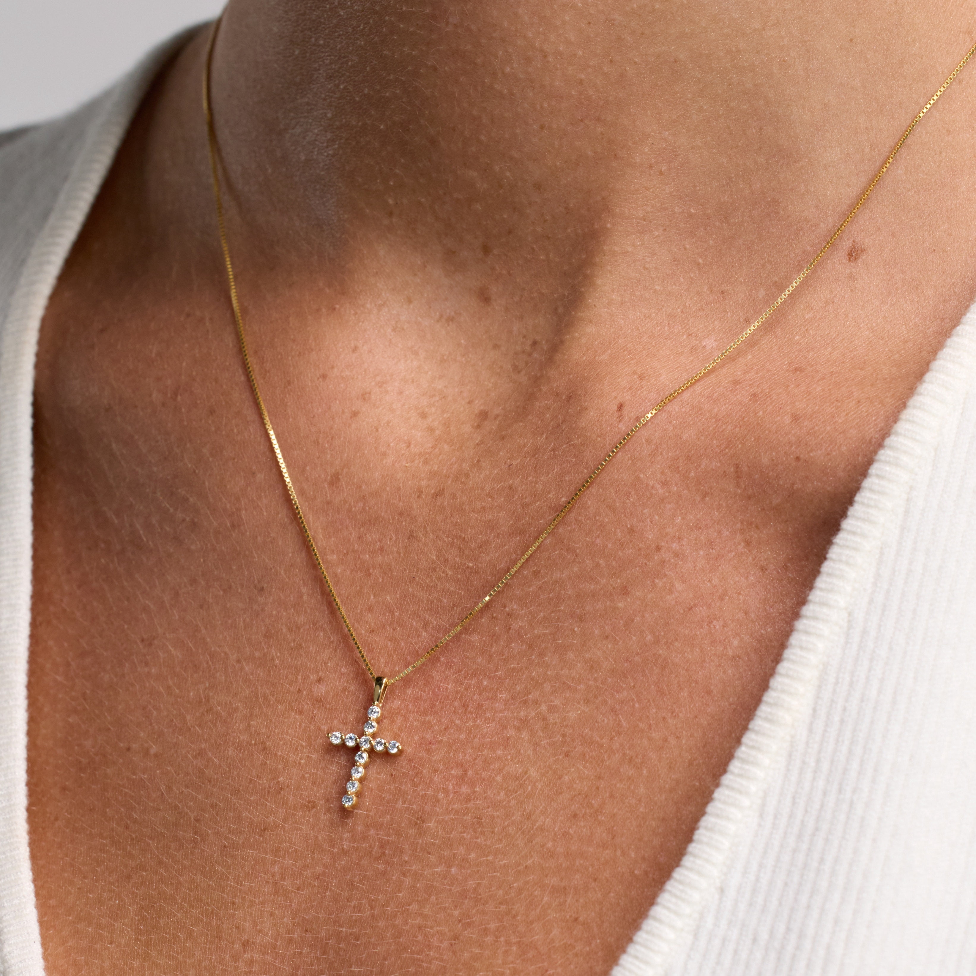 Unique Moments 1/4 Ct Lab Grown Diamond Cross Pendant Yellow Plated Silver for Unisex (J, SI-I1)