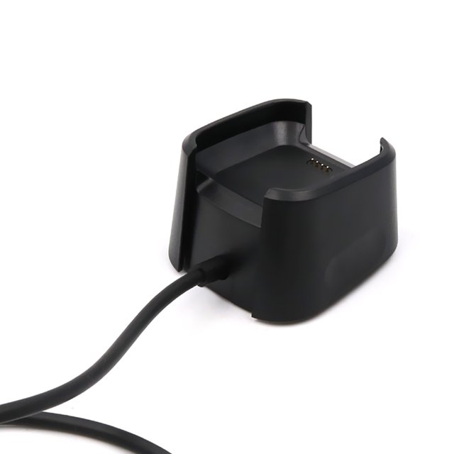 Cargador USB compacto y portátil para reloj Fitbit Versa, diseño antideslizante y protección contra cortocircuitos, color negro.