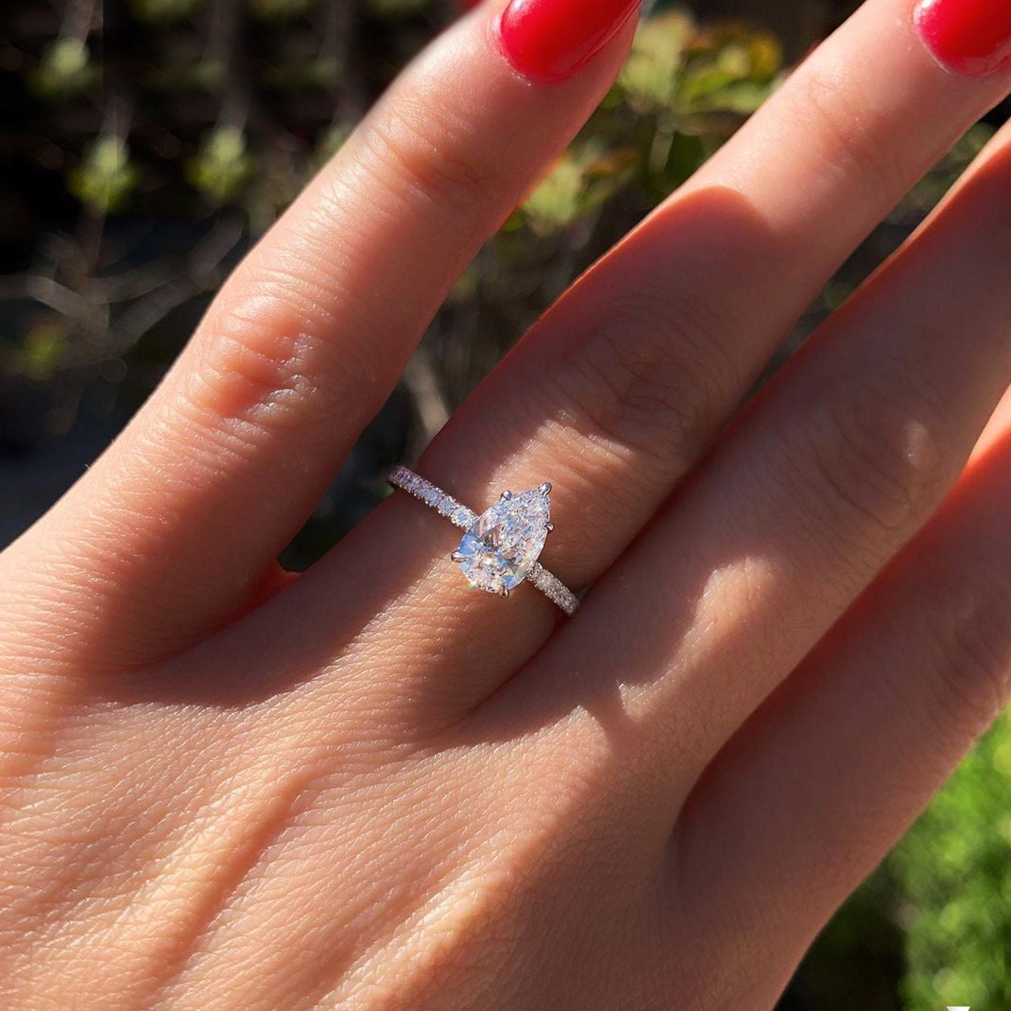 SOLITAIRE JEWELS 10x7MM Pear Cut Moissanite Engagement Ring 14K Solid Gold Pear Solitaire Ring Promise Proposal Anniversary Ring for Her