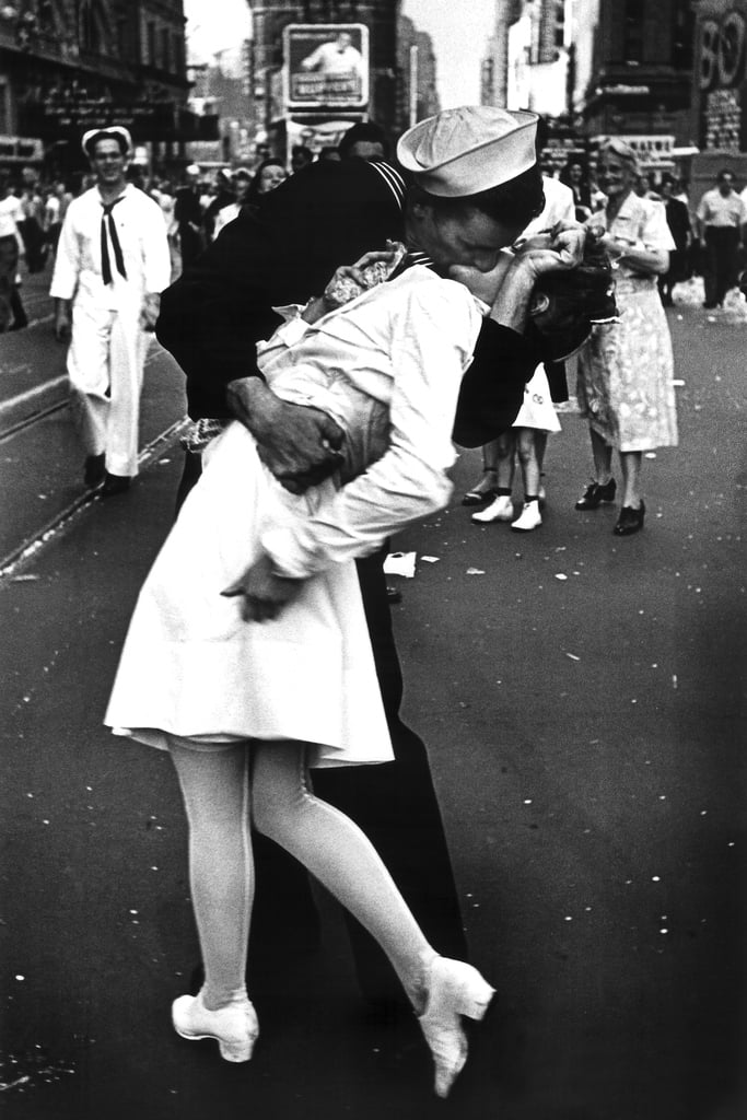 Times Square The Kiss on VJ Day Sailor Kissing Woman 1945 Photo ...