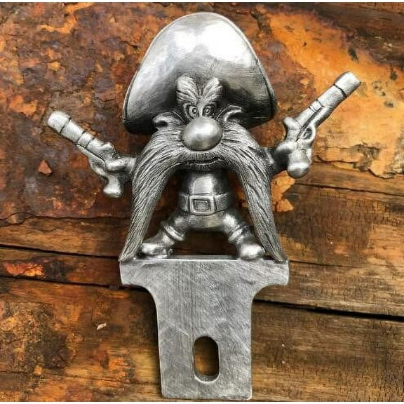 XIXISTARYY Car Accessories Car Hood Decoration, Cartoon Car Hood Decoration Unique and Interesting Cartoon Front Hood Accessories Collection Statue Car Decoration Gift B