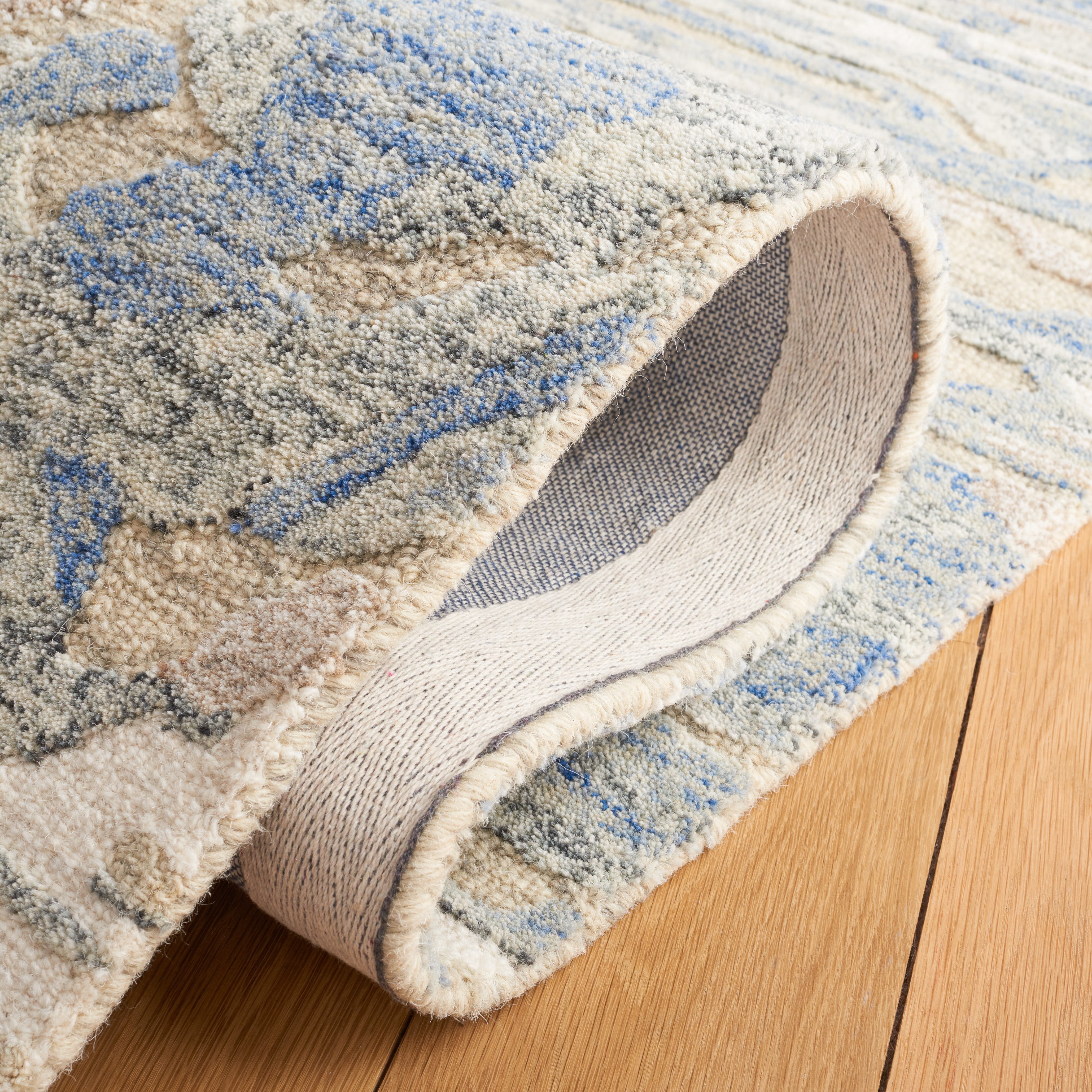 SAFAVIEH Metro Mirjana Distressed Area Rug, Ivory/Natural, 5' x 8'