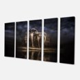 thumbnail image 1 of Designart - Éléphants Arrosant dans la Rivière - Art Mural sur Toile, 1 of 3