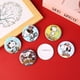 thumbnail image 2 of Nuevo broche de hojalata con diseño de personaje de anime exquisito y lindo de Snoopy kawaii, regalo creativo y sencillo con personalidad de dibujos animados divertidos, 2 of 4