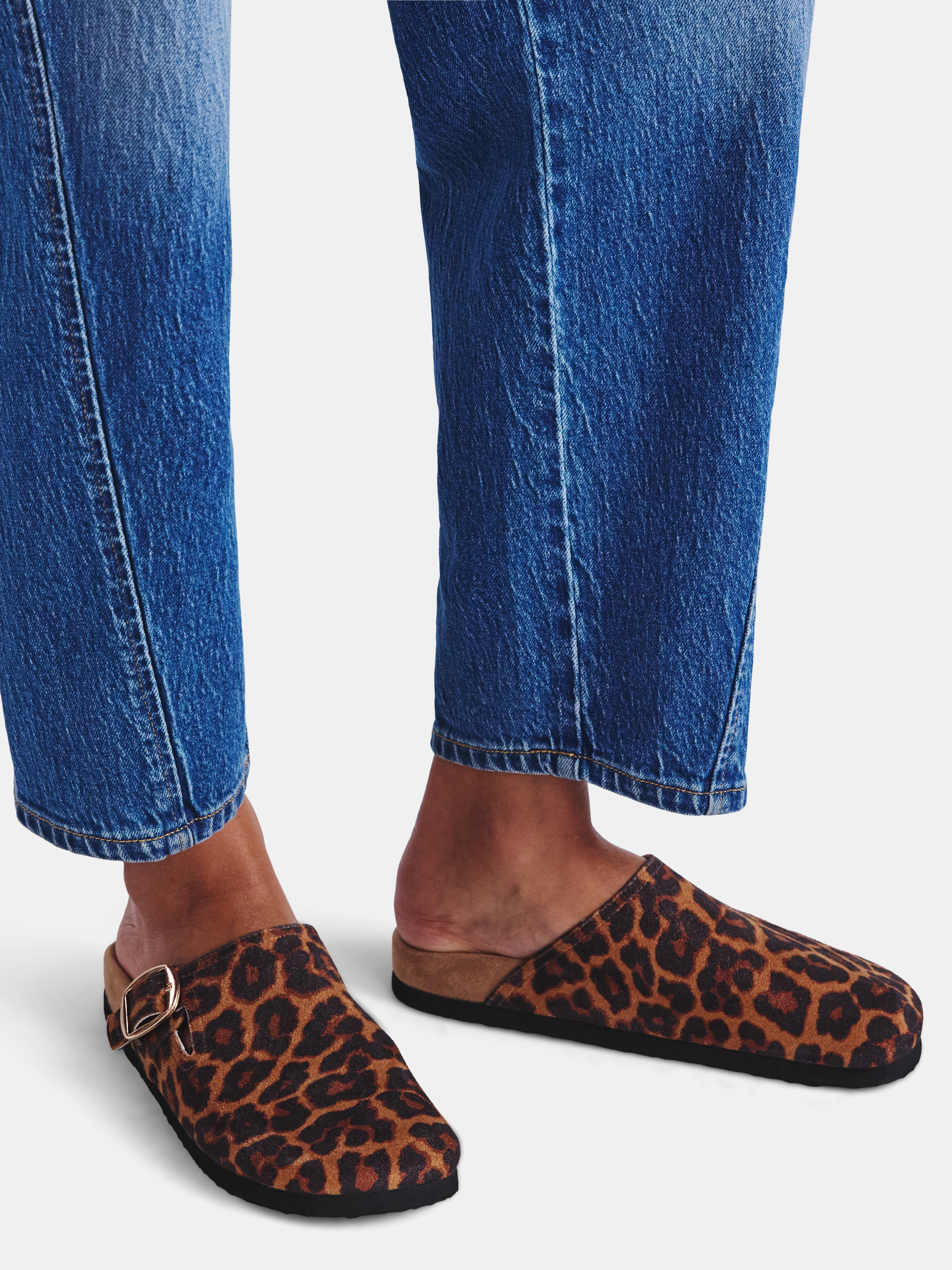 Time and Tru Women's Buckle Clogs