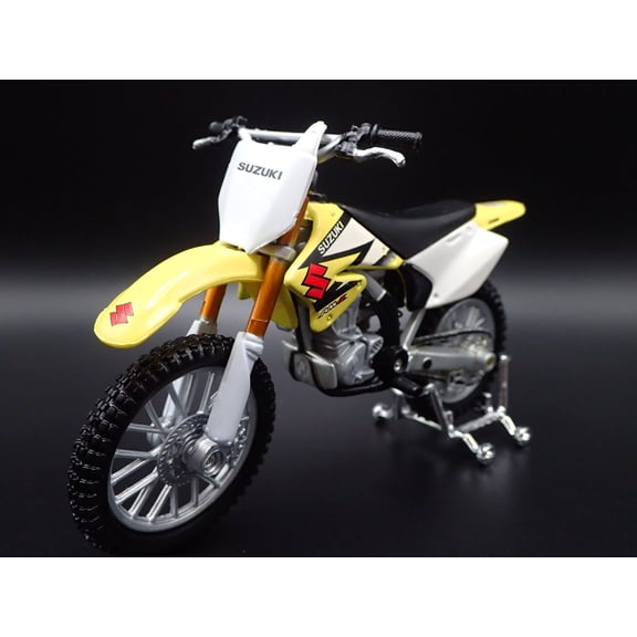 Open Box SUZUKI RM Z250 DIRT BIKE MOTORCYCLE YELLOW 1/18 SCALE DIORAMA DIECAST MODEL BIKE