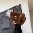 thumbnail image 3 of Bolso de terciopelo con diseño de nicho retro de otoño/invierno 2023, nuevo bolso de mujer, bolso cruzado popular, bolso cuadrado de mano, 3 of 5