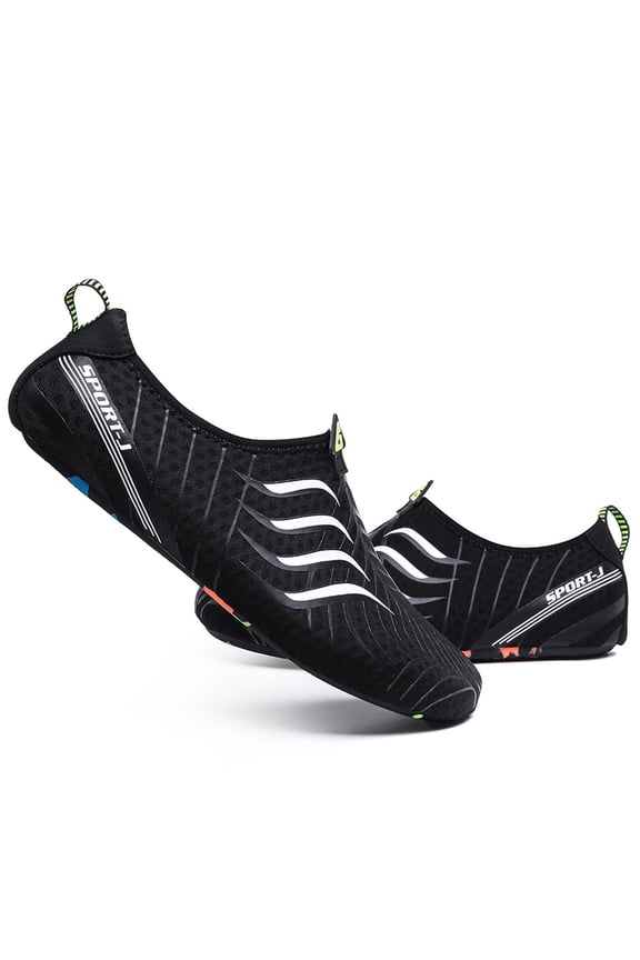 Womens Mens Water Shoes Swim Pool Comfortable Water Socks Aqua Yoga Socks Snorkeling Surfing Running Diving Exercise Sport Shors Quickly Dry Slip on 2026 New Water Shoes White