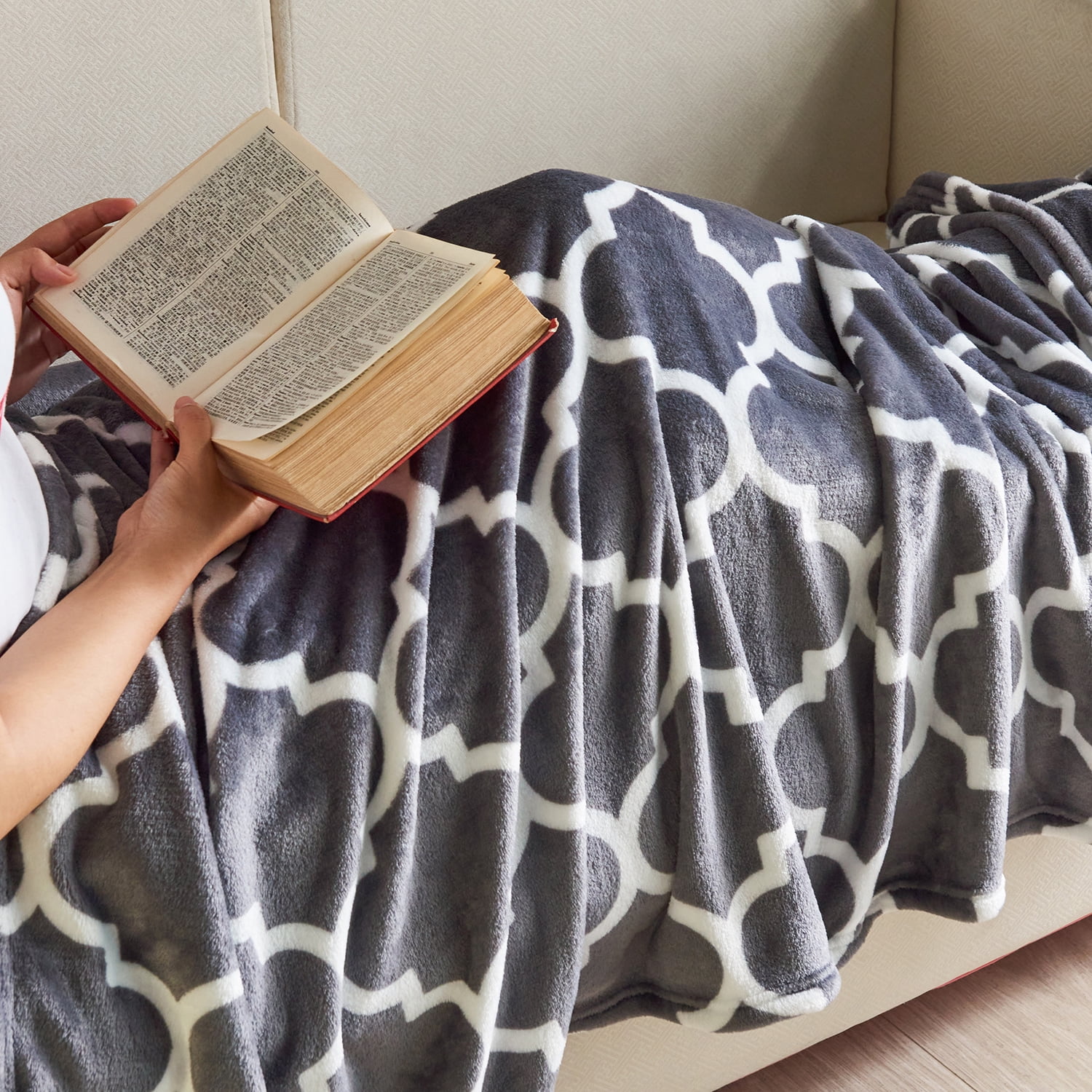 JML Gray, White, Multi-color Printed Polyester Reversible Bed Blanket Queen