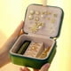 thumbnail image 2 of Pequeño organizador de joyas con dos ganchos para guardar pulseras, perfumes y anillos. Verde, 2 of 9
