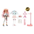 thumbnail image 4 of Poupée-mannequin Kia Hart Rainbow High, 4 of 6