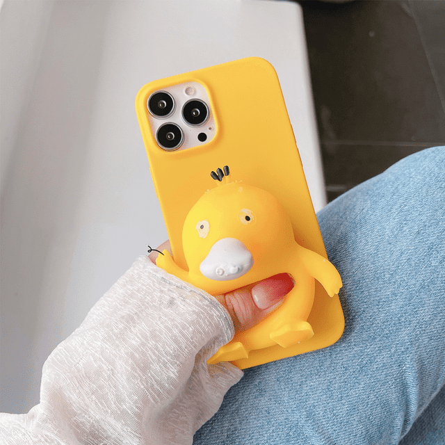 Funda tridimensional descompresión ZHAOCHENG para iPhone 12 Pro Max TPU suave pato amarillo