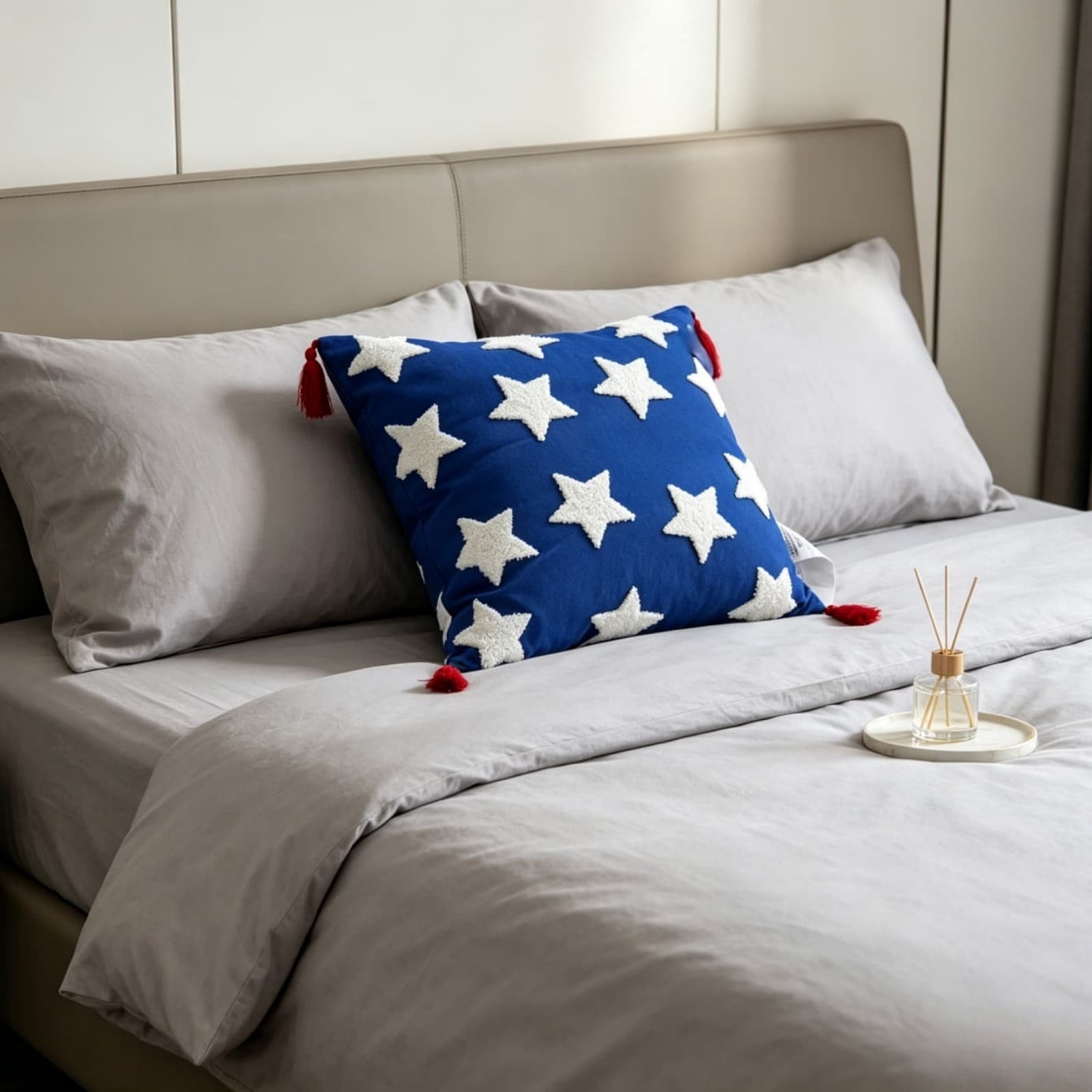 Patriotic Star Pillow 4th of July Decorative Pillows, Red Blue and White Outdoor Pillows, 18" X 18" USA Throw Pillows for Couch, Living Room, Bed