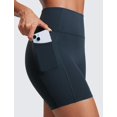 thumbnail image 5 of Shorts CRZ YOGA Butterlift tiro alto con bolsillos 13 cm azul marino, 5 of 5