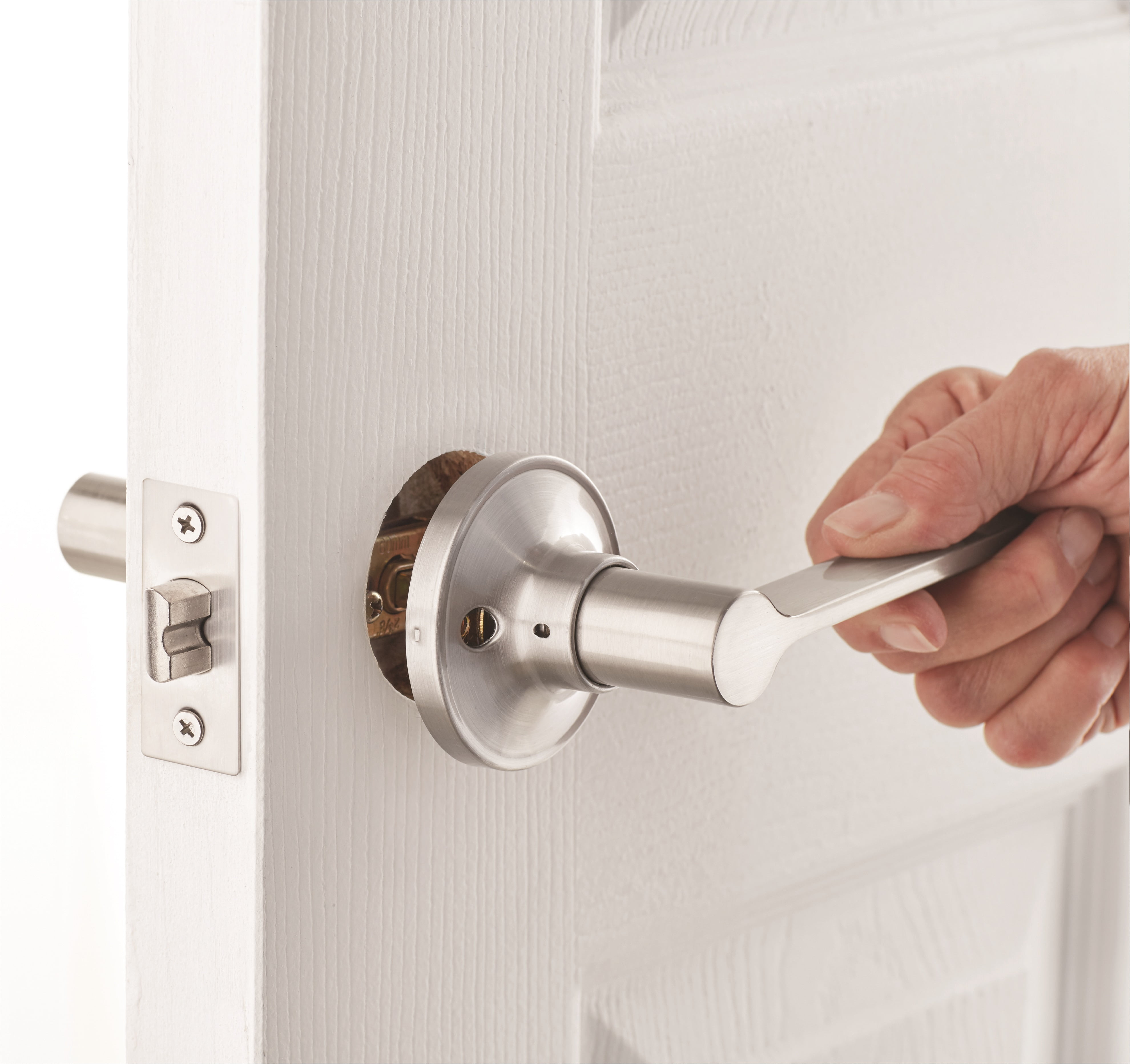 Hyper Tough Non-Locking Hall and Closet Lever Satin Nickel with Round Rosette