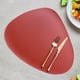 thumbnail image 4 of Mantel Individual Strade Fareast Limited tapete para platos resistente al calor antideslizante rojo, 4 of 8