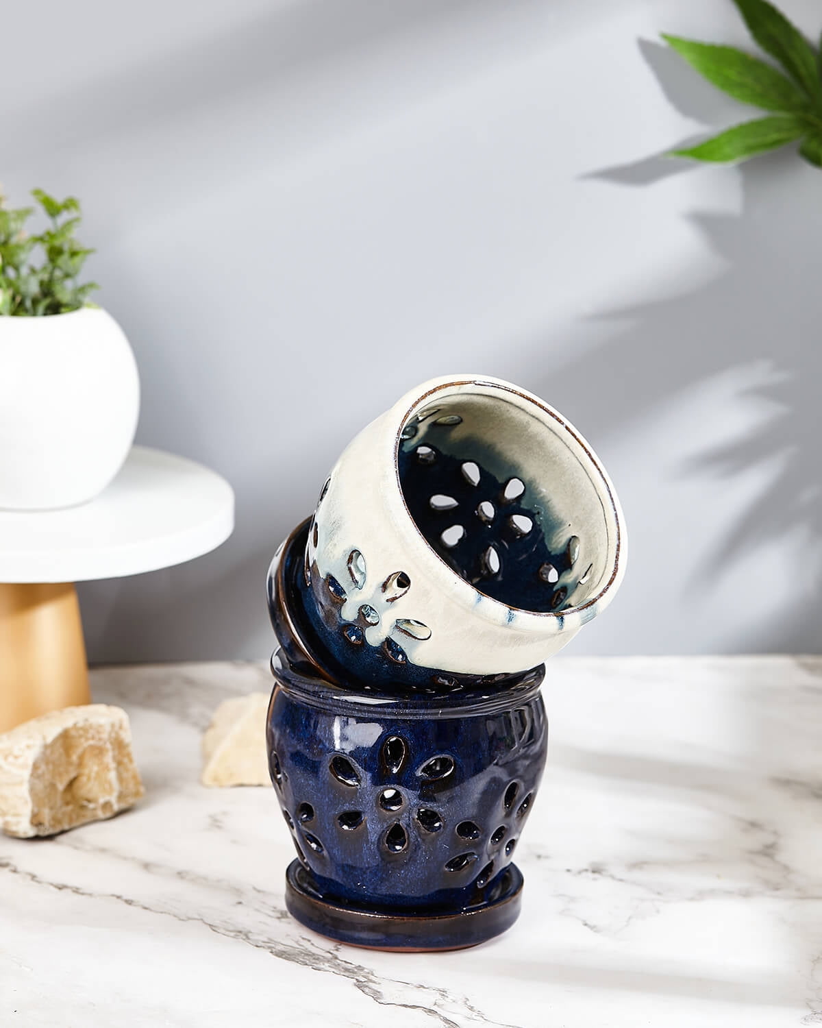 4 Inch Ceramic Orchid Pots with Holes and Saucers - 2 Pcs Small Ceramic Orchid Planter Pots for Repotting, Plant Garden Pots for Orchid Indoor and Outdoor Promotes Air Circulation (Blue, Blue Mixed)