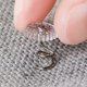 thumbnail image 4 of OULII 60Ud Pin Para Fijar Tela En Y Sofá Con Estructura Antideslizante Color Plata, 4 of 8
