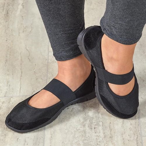women's wide width shoes with memory foam