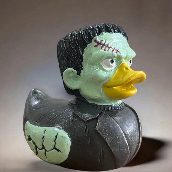 Small Horror Movie Character Collectible Figurines Cartoon Duck Decorative Ornaments for Desktop Home Office Gifts(Flat headed Duck)