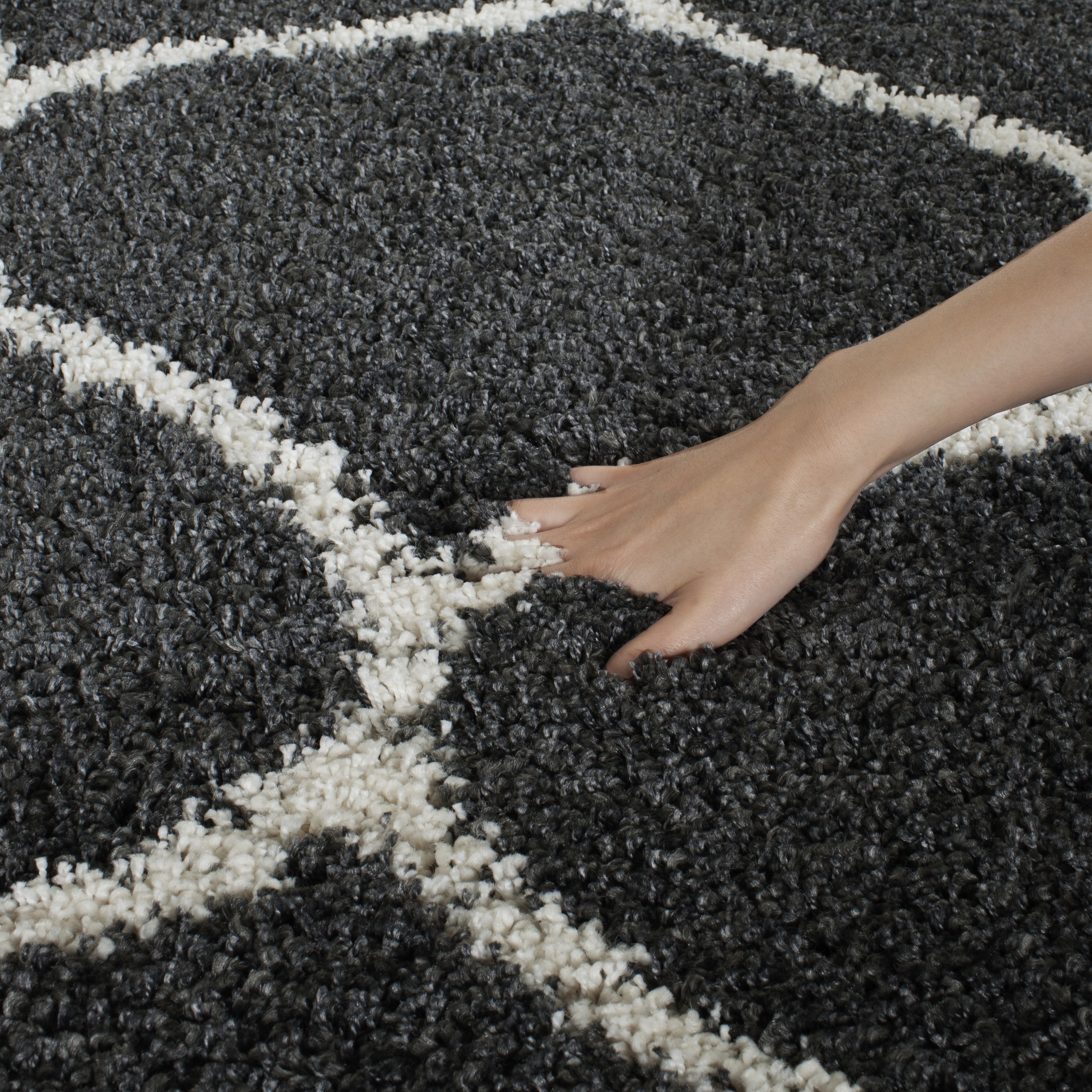 SAFAVIEH Hudson Arline Geometric Shag Runner Rug, Dark Grey/Ivory, 2'3" x 6'