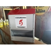 DUNCANS FAMILY FARM STORE Duncans Poultry 30 LB Space Saver Wall Feeder