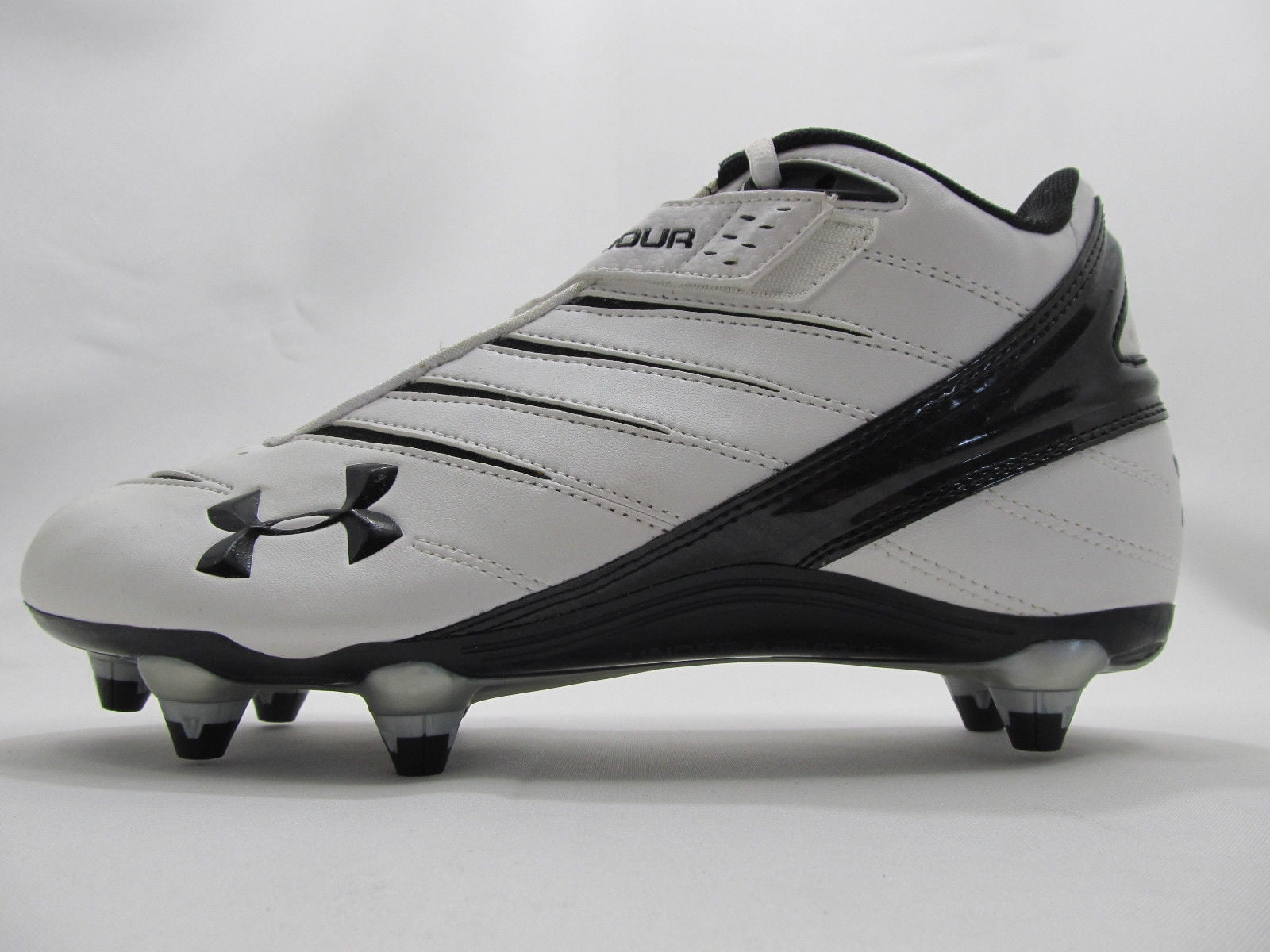 mens size 9 football cleats
